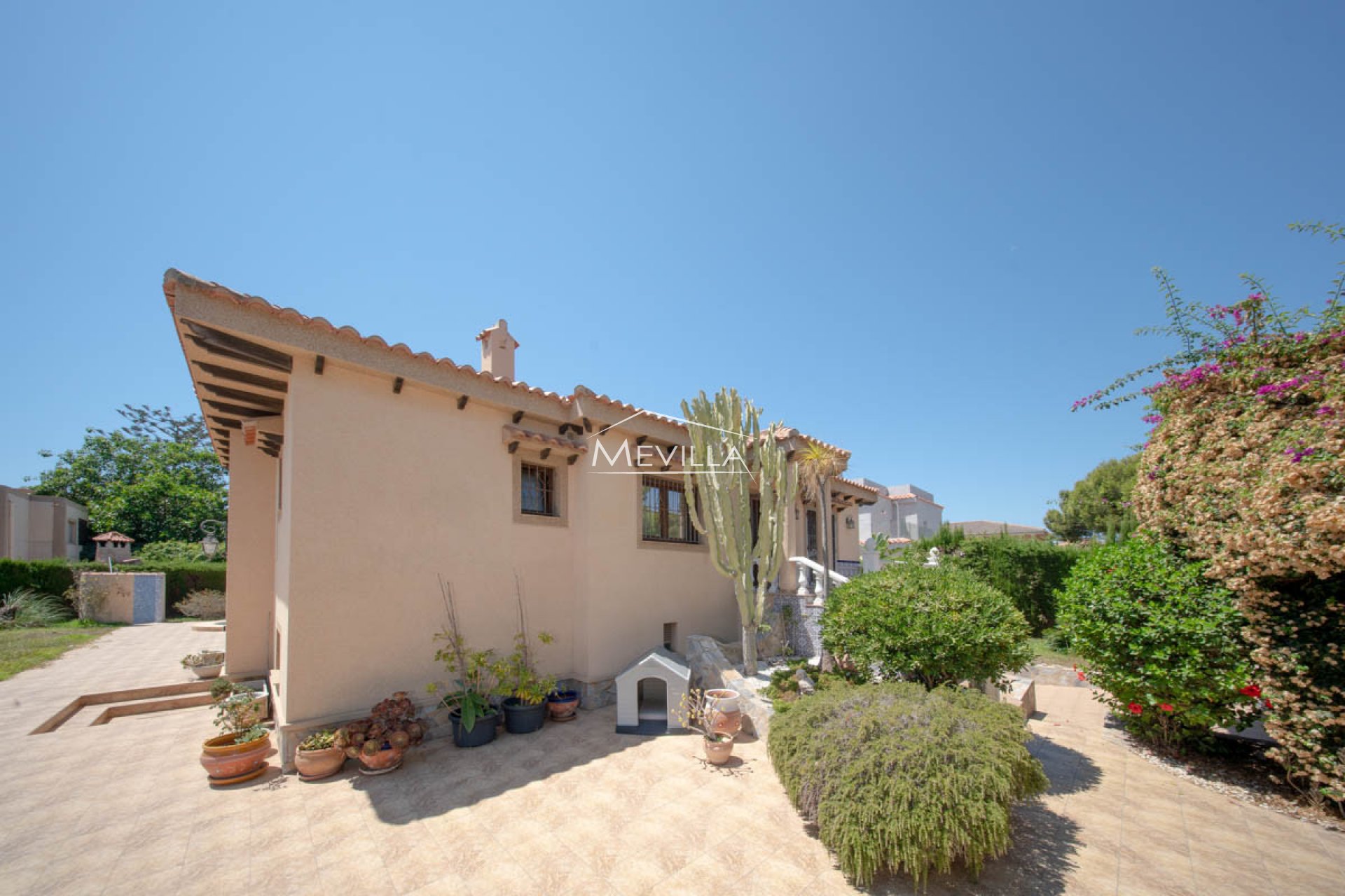 Salg (Resales) - Villa - Orihuela Costa - La Zenia