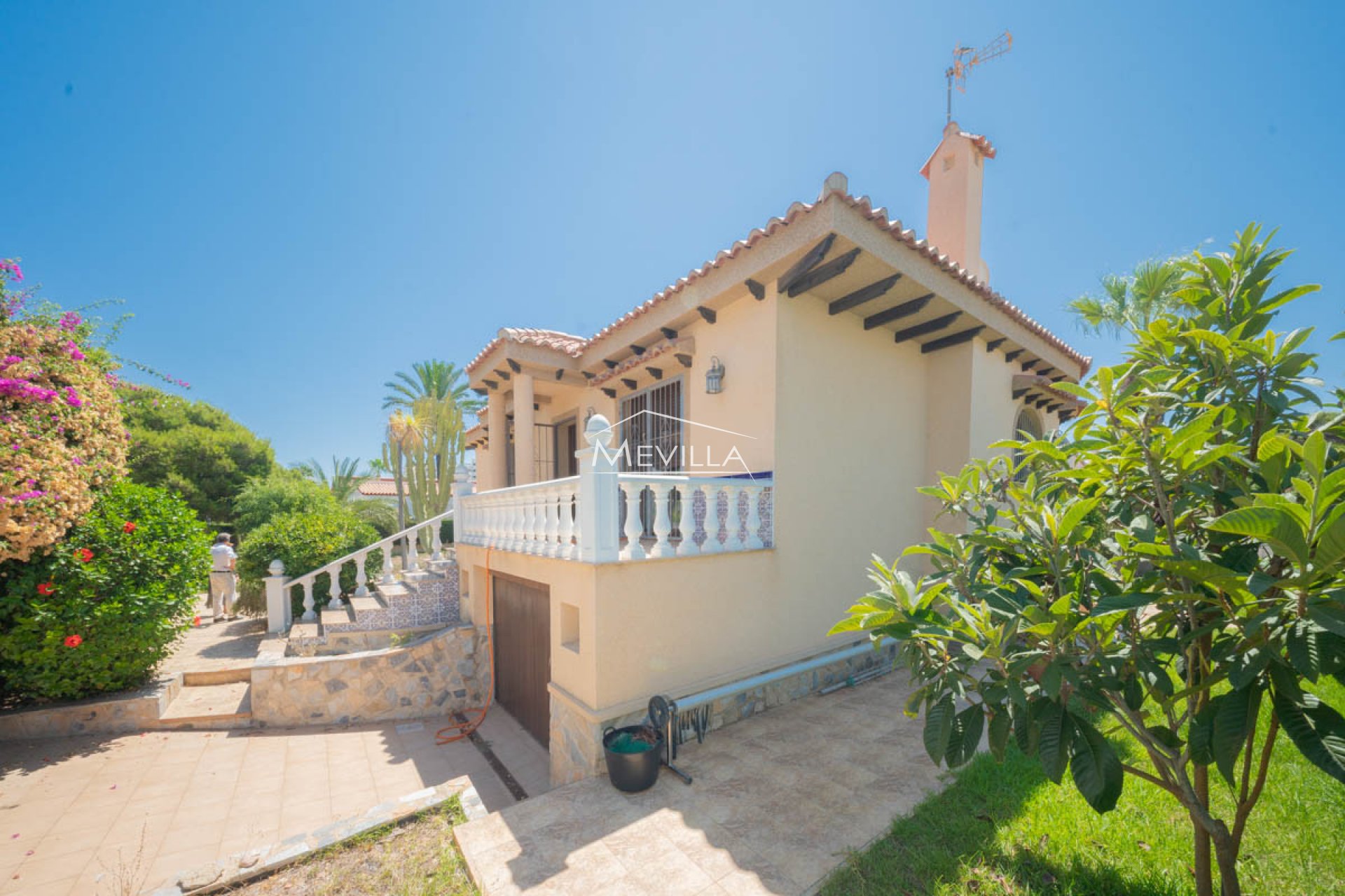 Salg (Resales) - Villa - Orihuela Costa - La Zenia