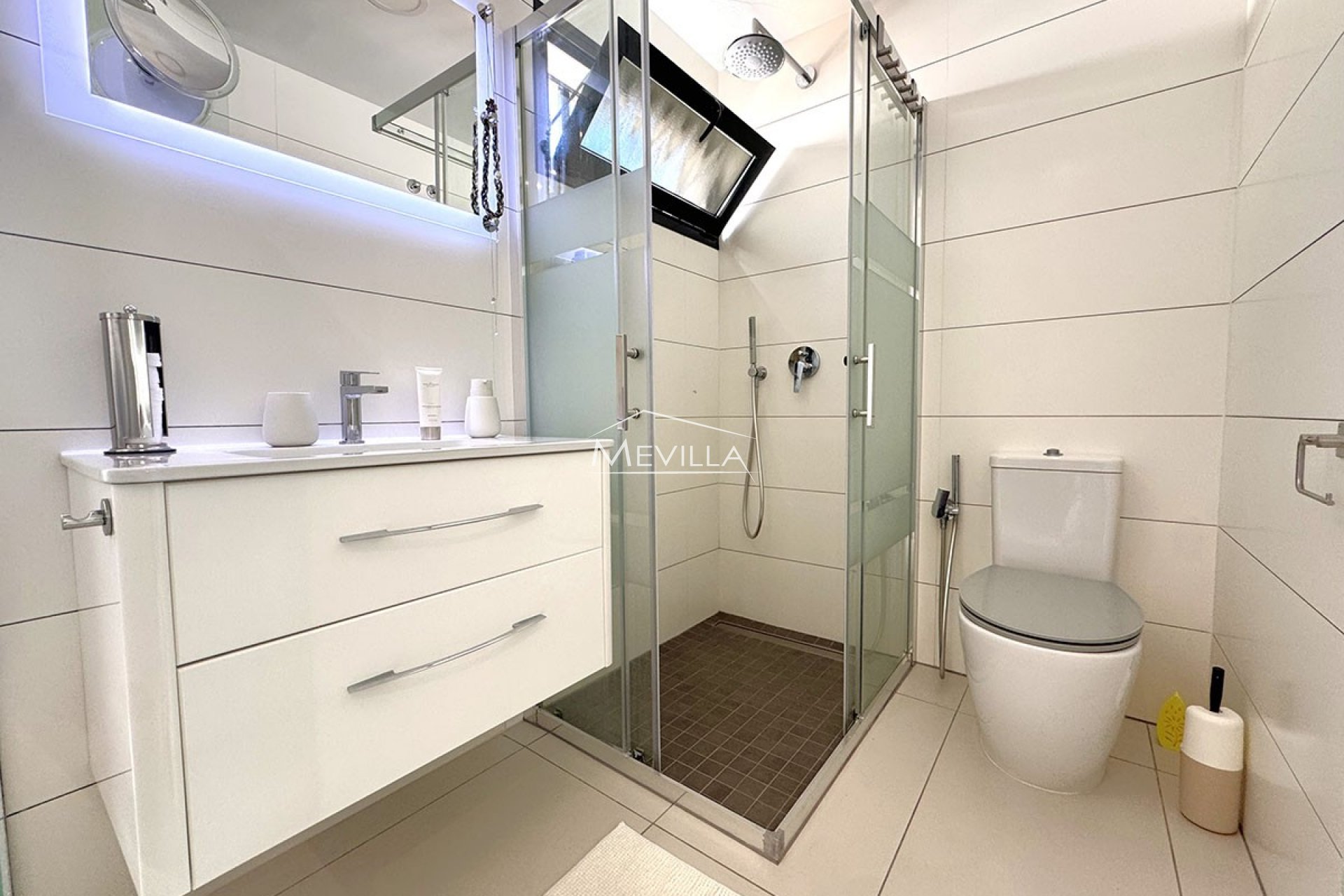 Salg (Resales) - Villa - Orihuela Costa - Lomas de Cabo Roig