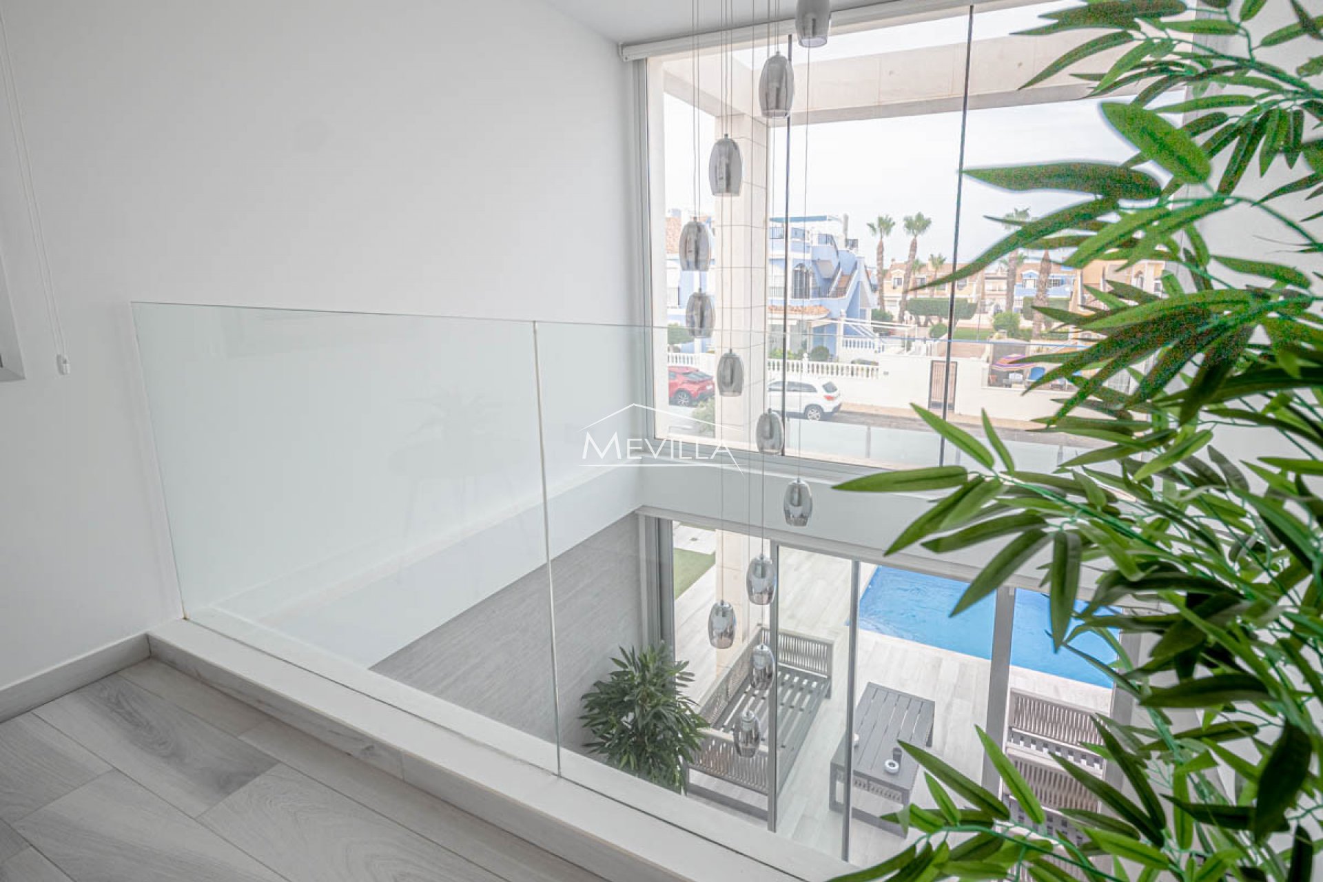 Salg (Resales) - Villa - Orihuela Costa - Lomas de Cabo Roig