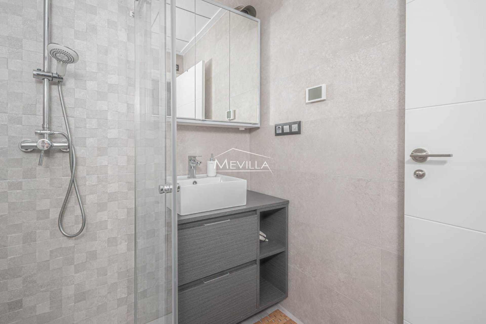Salg (Resales) - Villa - Orihuela Costa - Lomas de Cabo Roig