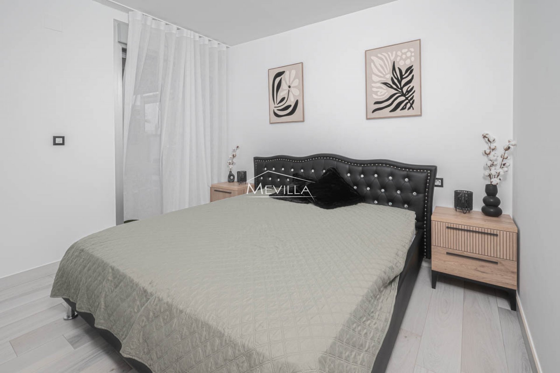 Salg (Resales) - Villa - Orihuela Costa - Lomas de Cabo Roig
