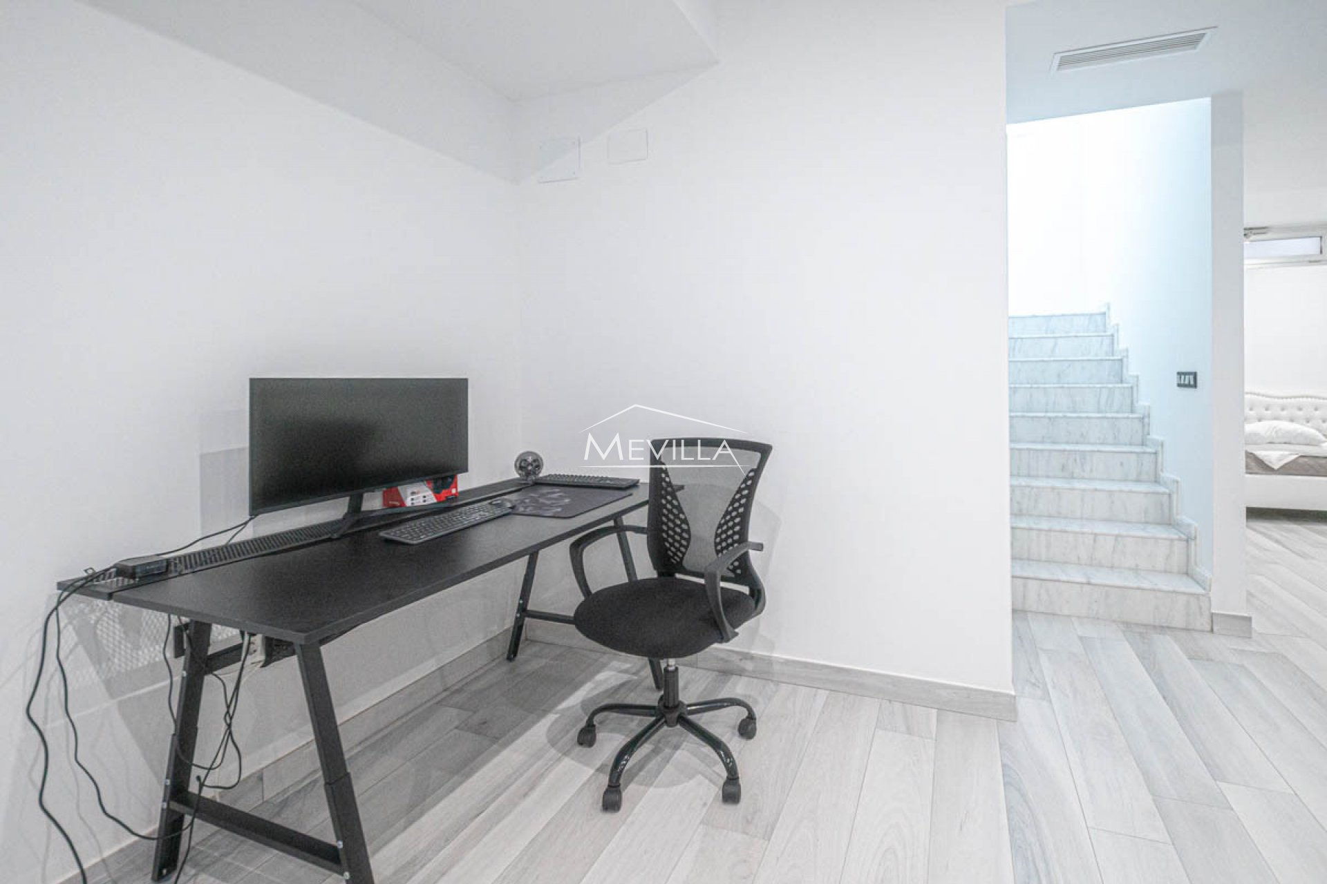 Salg (Resales) - Villa - Orihuela Costa - Lomas de Cabo Roig