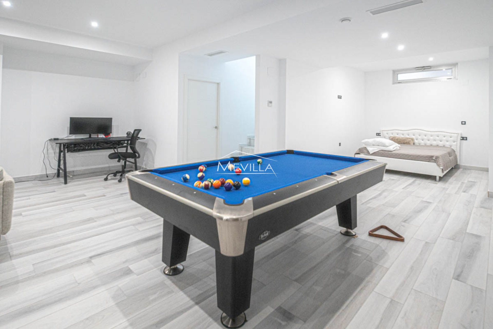 Salg (Resales) - Villa - Orihuela Costa - Lomas de Cabo Roig