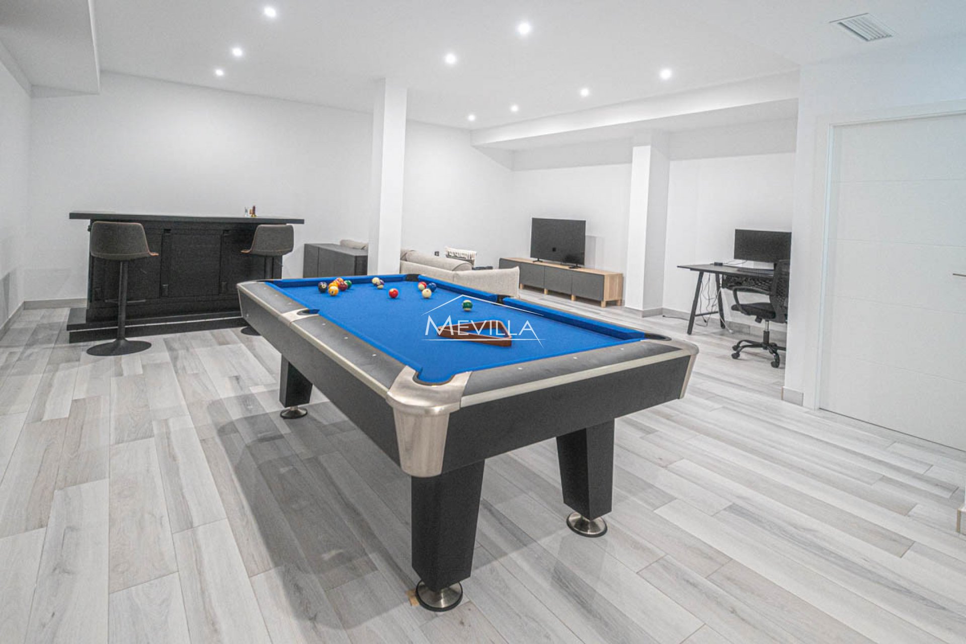 Salg (Resales) - Villa - Orihuela Costa - Lomas de Cabo Roig