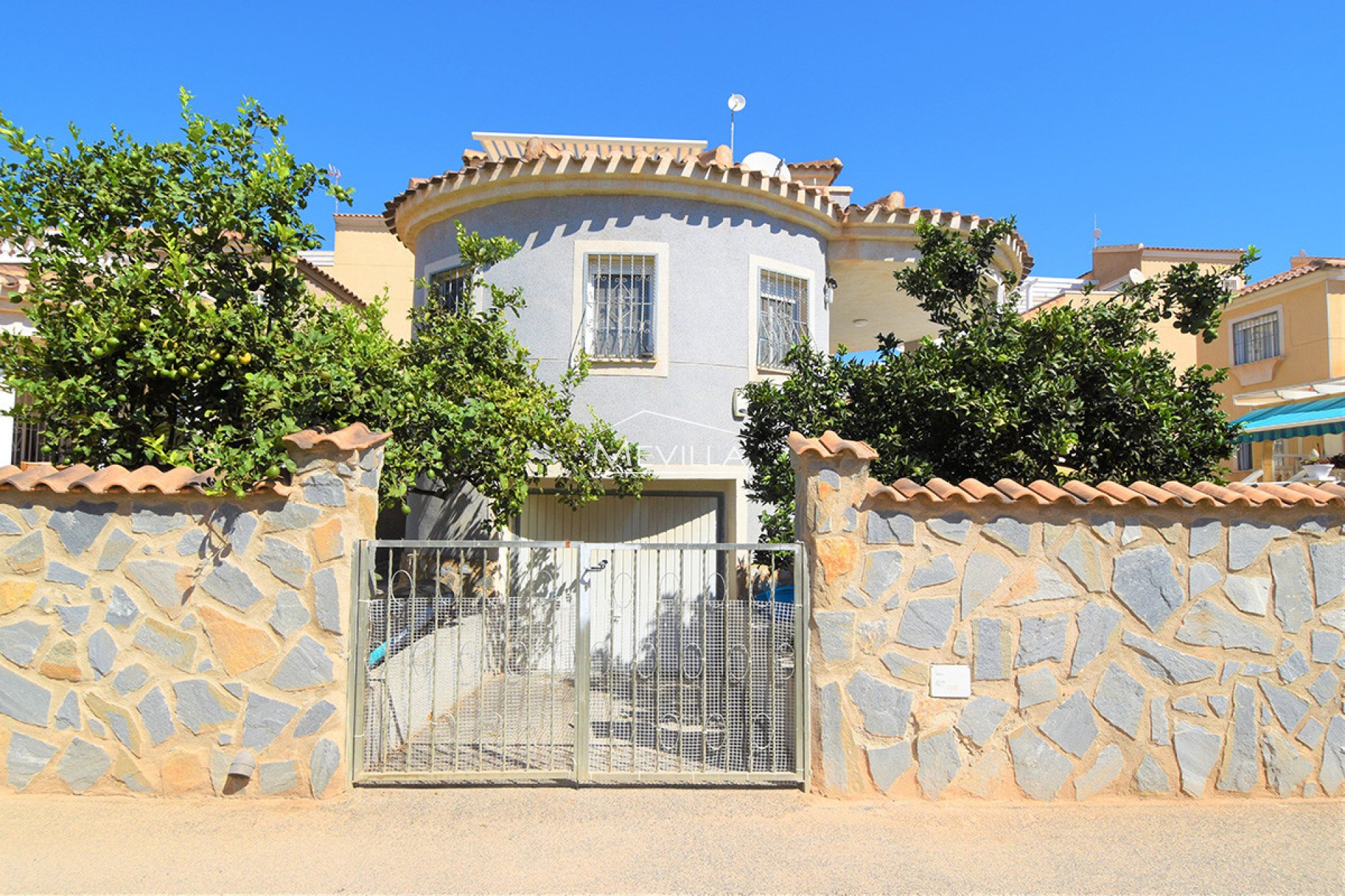 Salg (Resales) - Villa - Orihuela Costa - Playa Flamenca