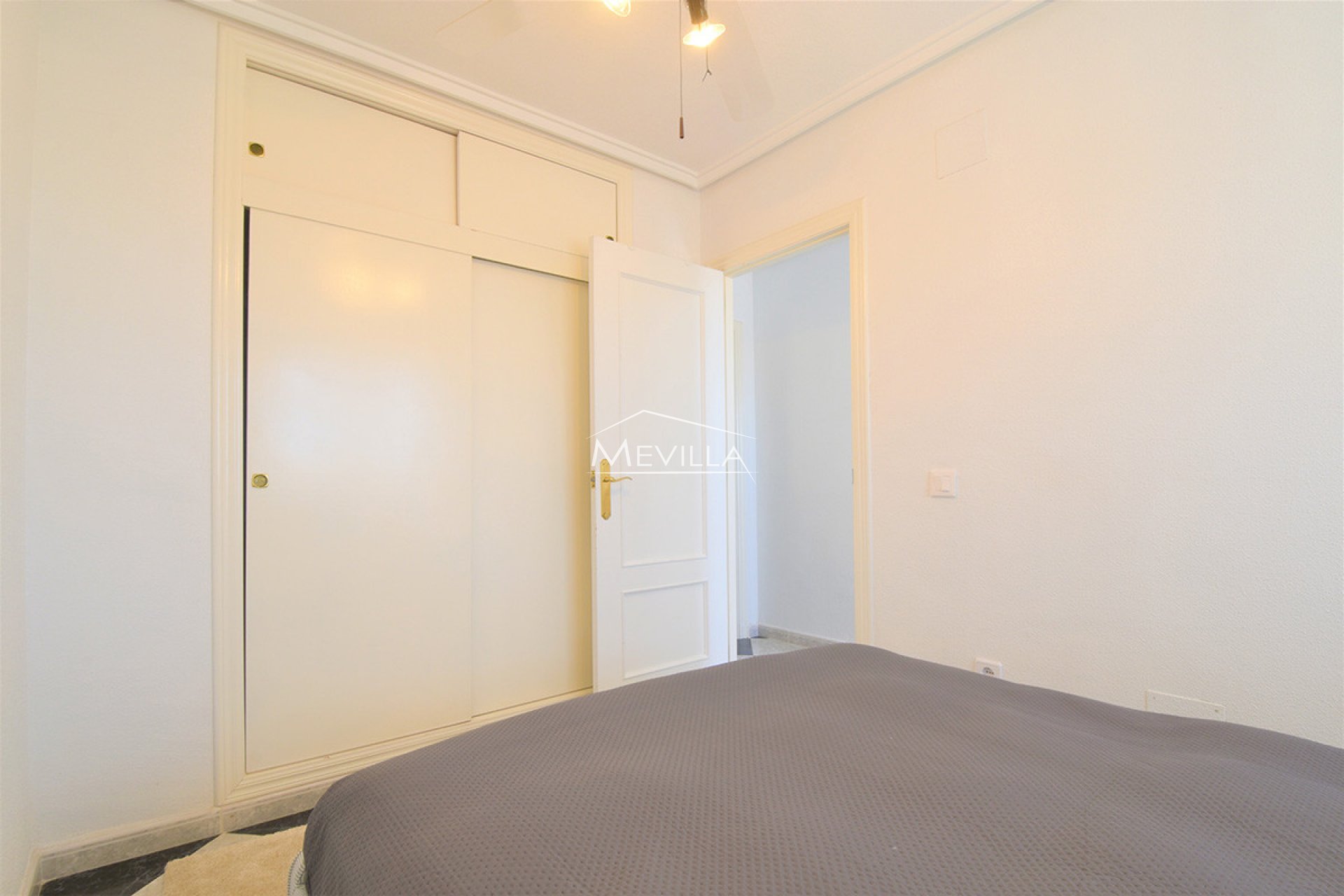 Salg (Resales) - Villa - Orihuela Costa - Playa Flamenca