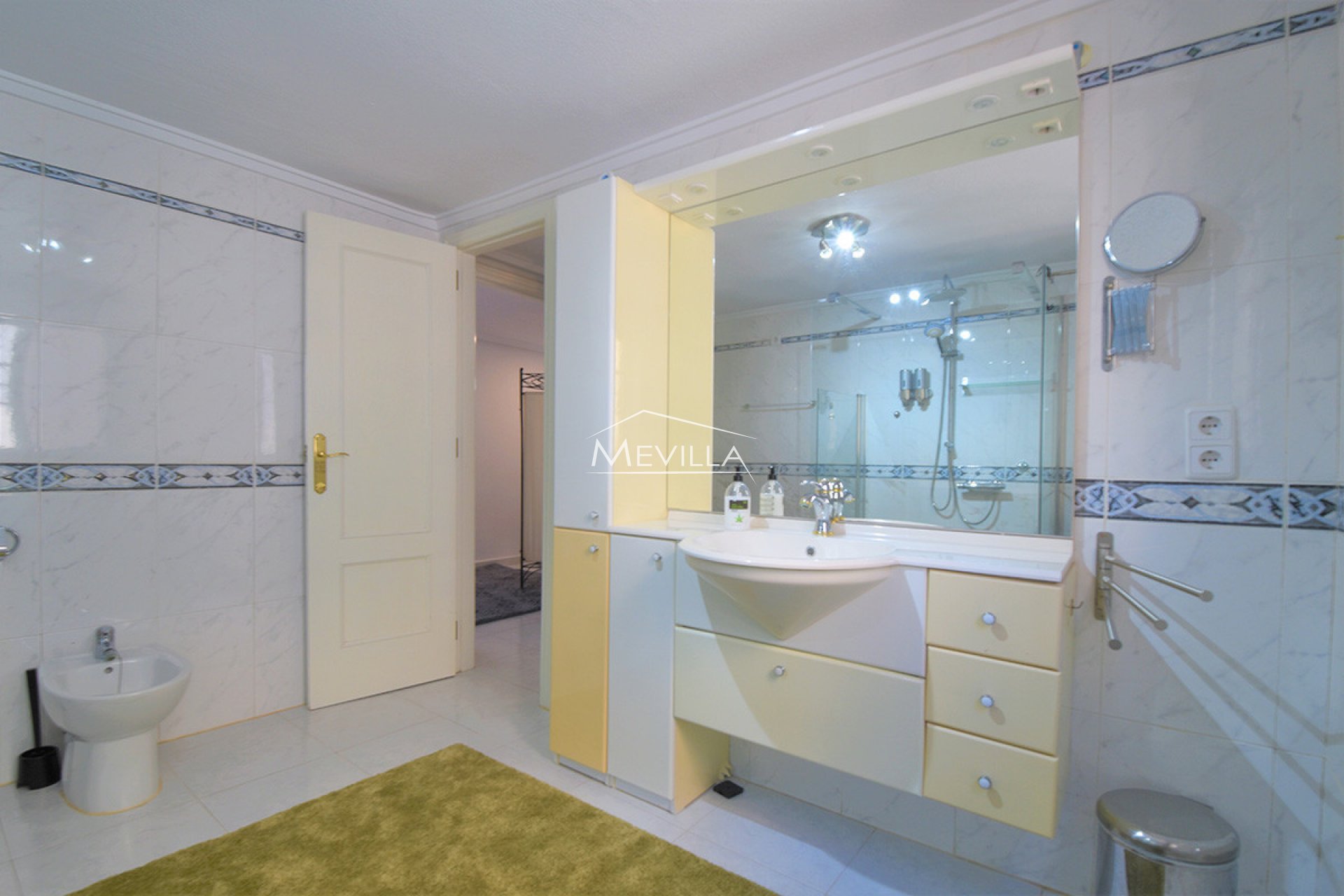 Salg (Resales) - Villa - Orihuela Costa - Playa Flamenca