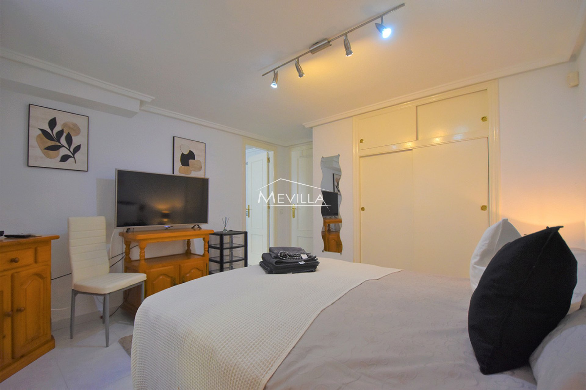 Salg (Resales) - Villa - Orihuela Costa - Playa Flamenca