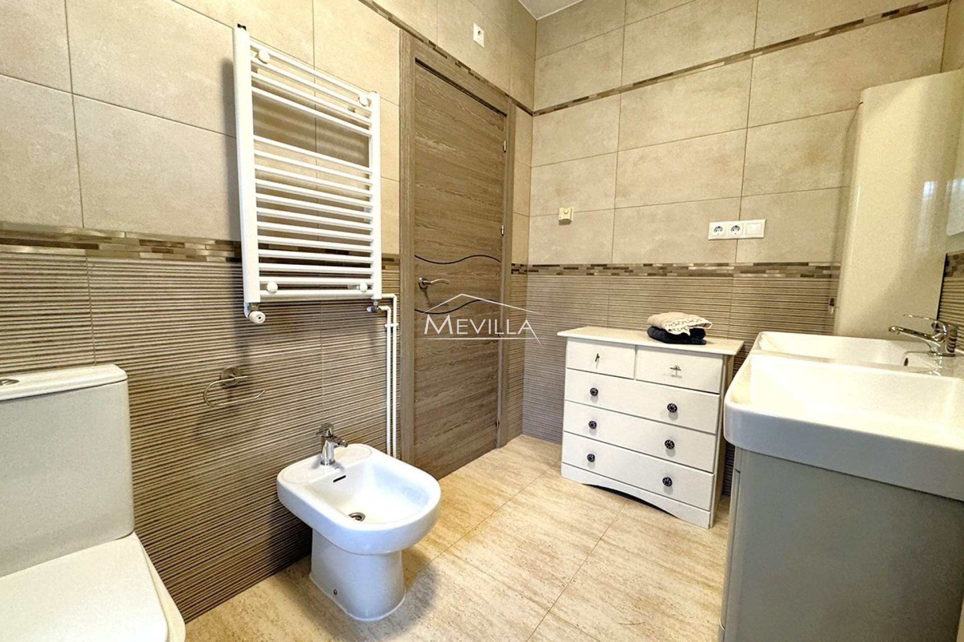 Salg (Resales) - Villa - Orihuela Costa - Playa Flamenca