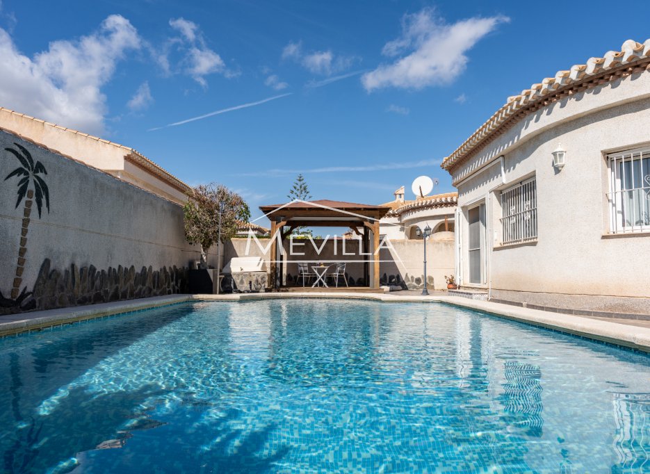 Salg (Resales) - Villa - Orihuela Costa - Playa Flamenca