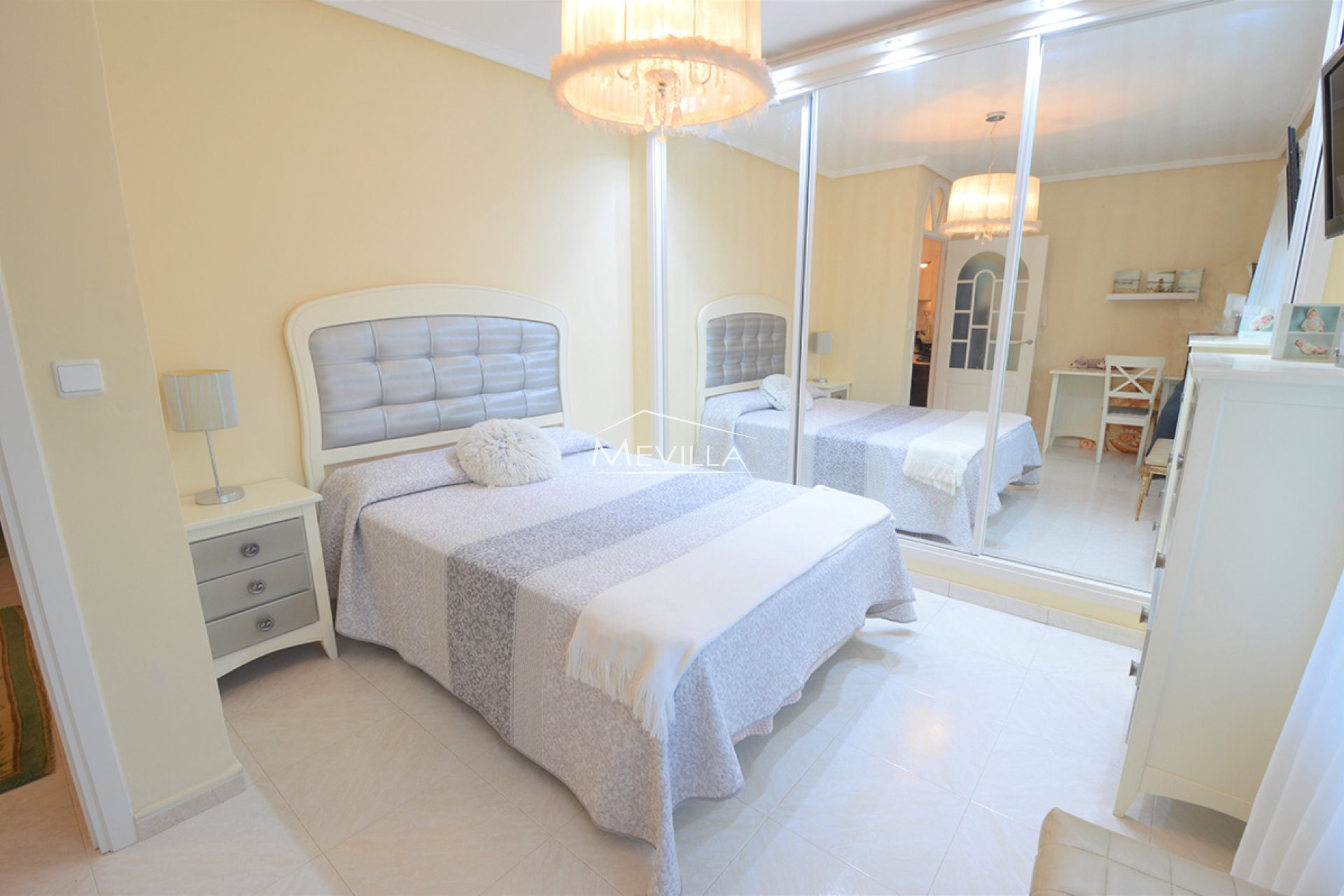 Salg (Resales) - Villa - Orihuela Costa - Villamartin