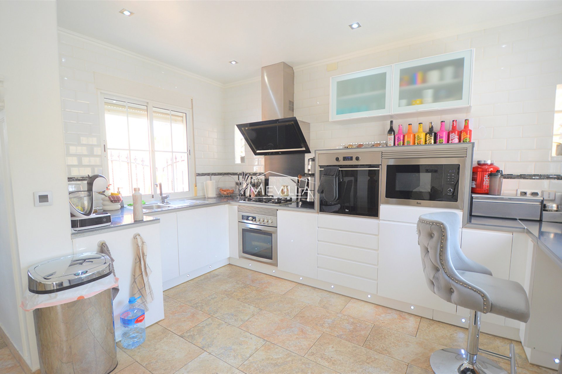 Salg (Resales) - Villa - Orihuela Costa - Villamartin