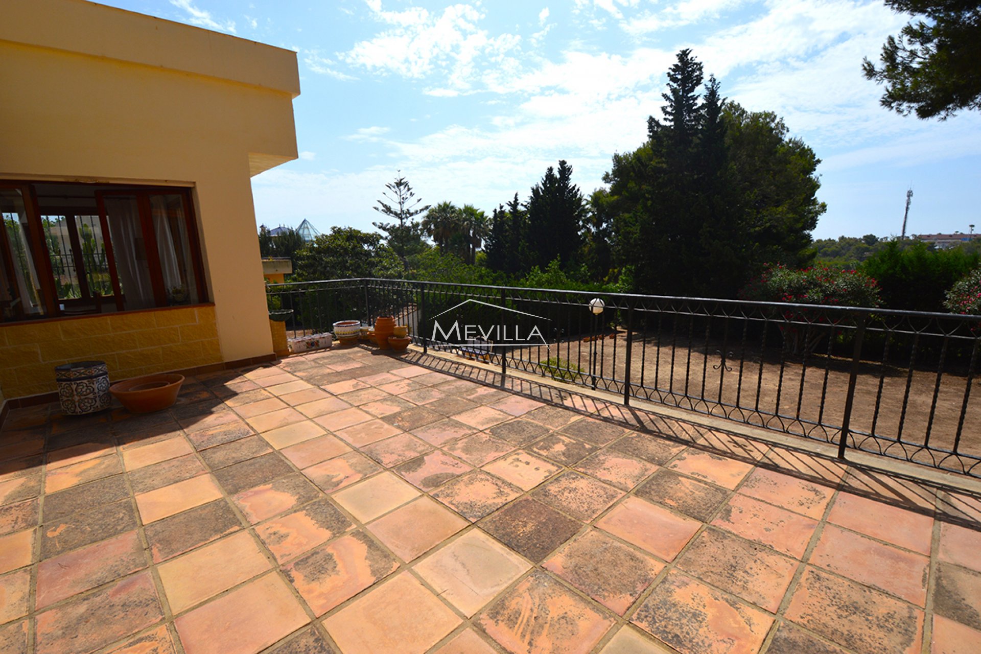 Salg (Resales) - Villa - Orihuela Costa - Villamartin