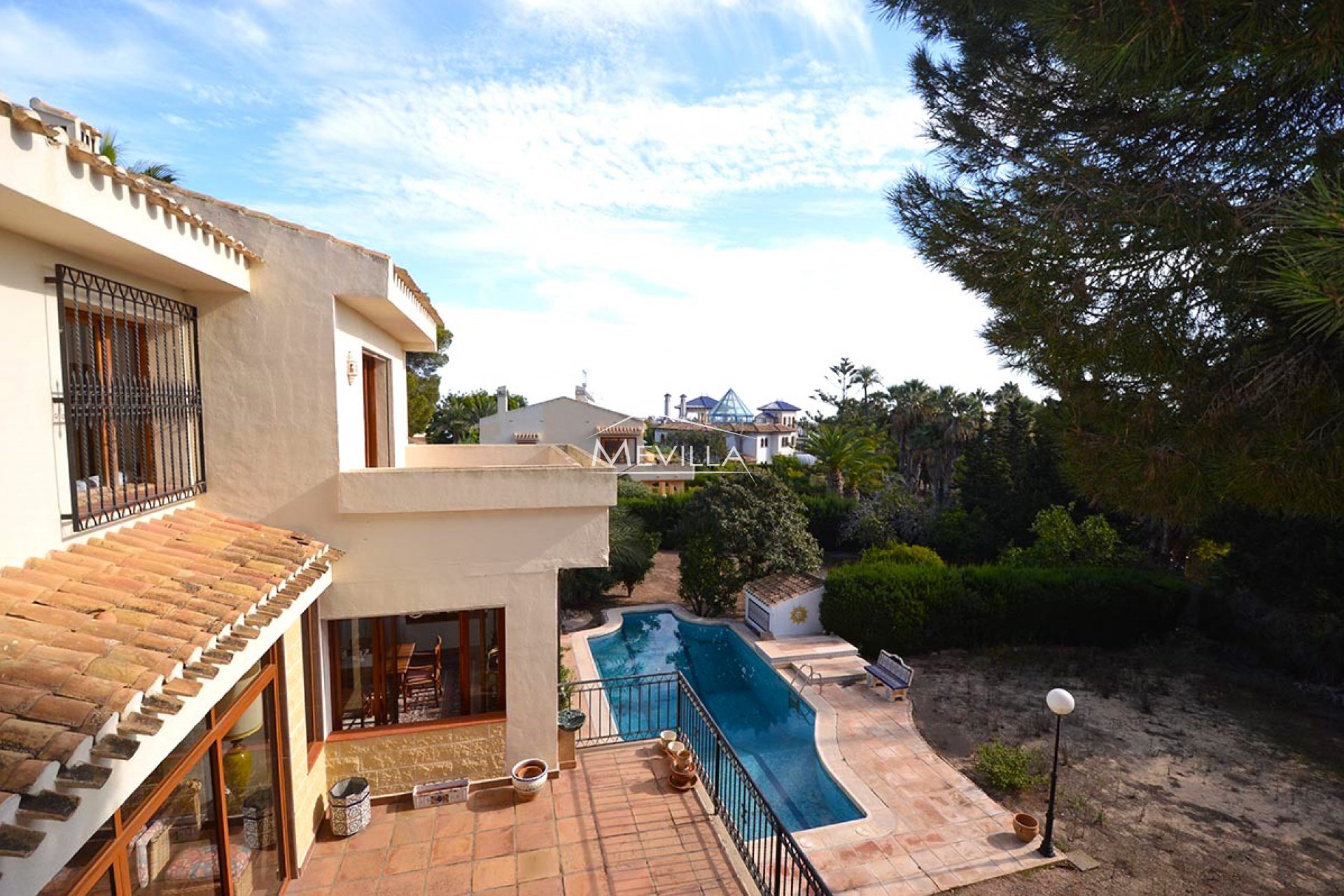 Salg (Resales) - Villa - Orihuela Costa - Villamartin