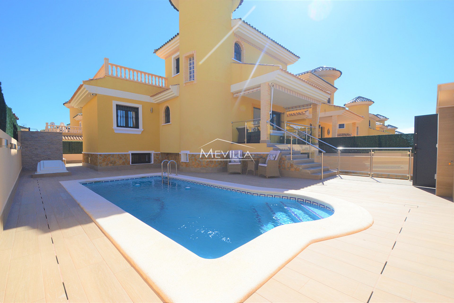 Salg (Resales) - Villa - Orihuela Costa - Villamartin