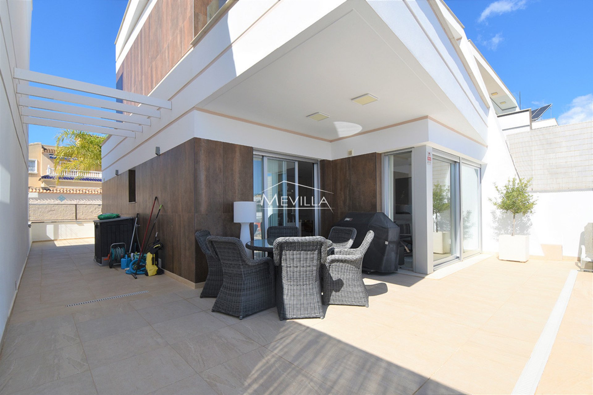 Salg (Resales) - Villa - Orihuela Costa - Villamartin