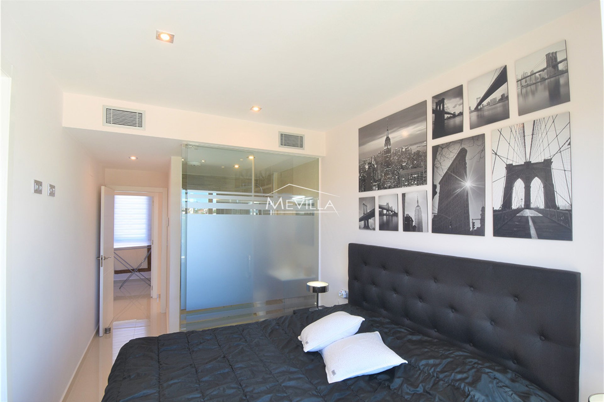 Salg (Resales) - Villa - Orihuela Costa - Villamartin