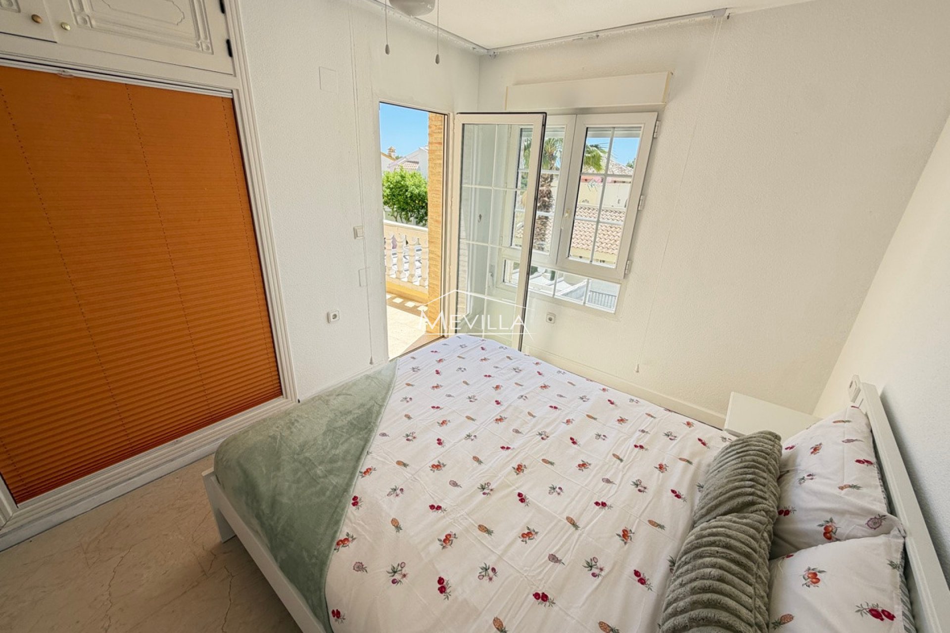 Salg (Resales) - Villa - Orihuela Costa - Villamartin