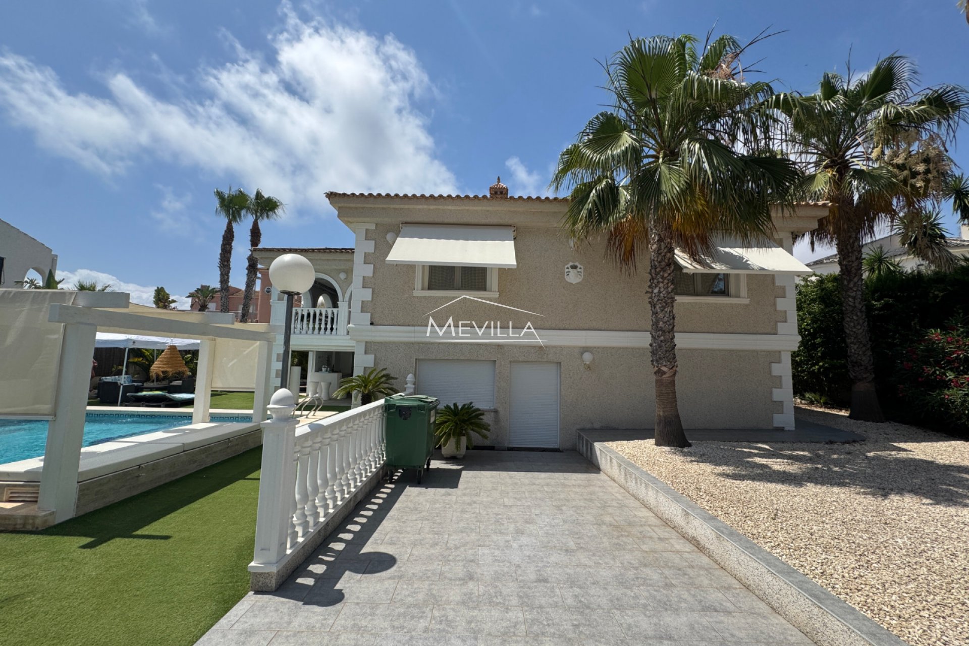 Salg (Resales) - Villa - Orihuela
