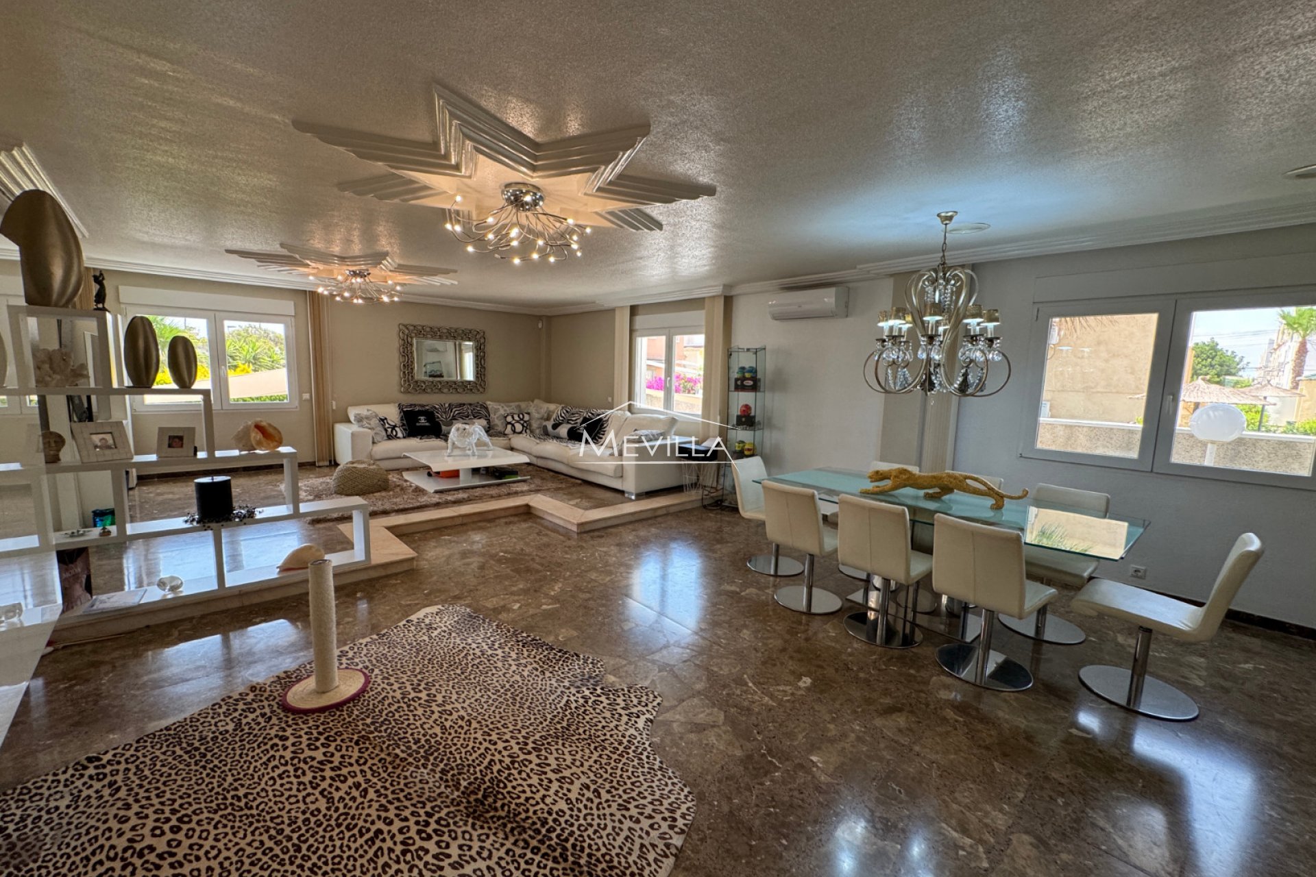 Salg (Resales) - Villa - Orihuela