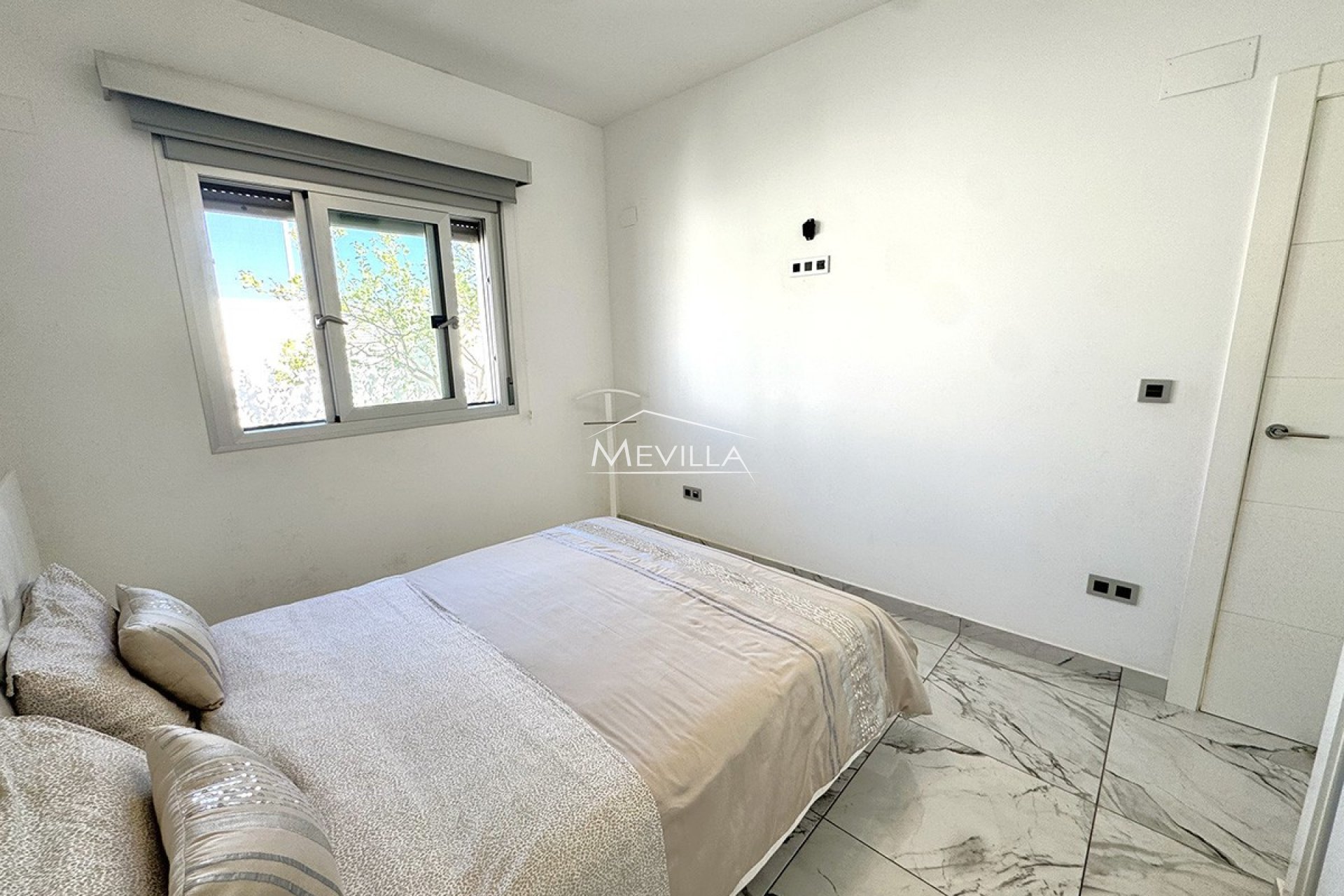 Salg (Resales) - Villa - Pilar de la Horadada