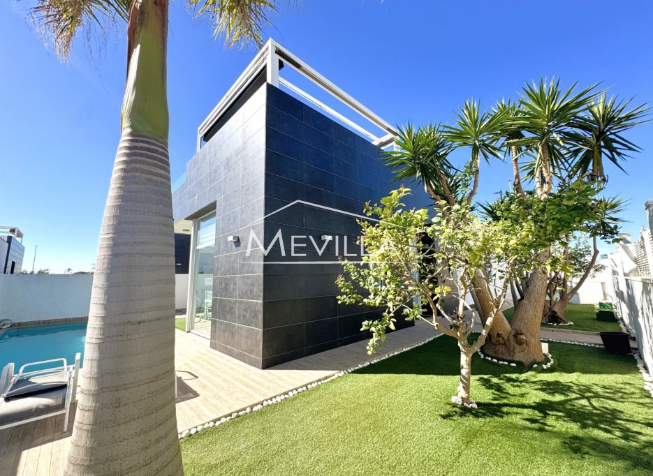 Salg (Resales) - Villa - Pilar de la Horadada