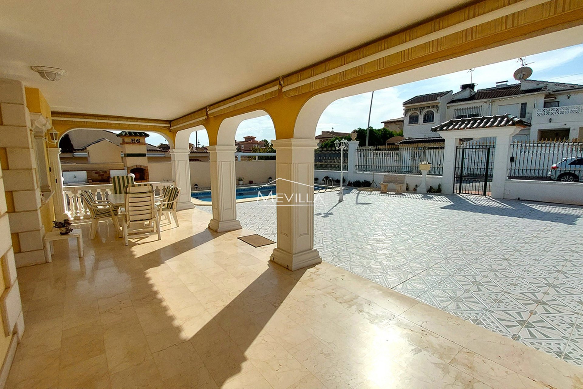 Salg (Resales) - Villa - Torrevieja - Los Balcones