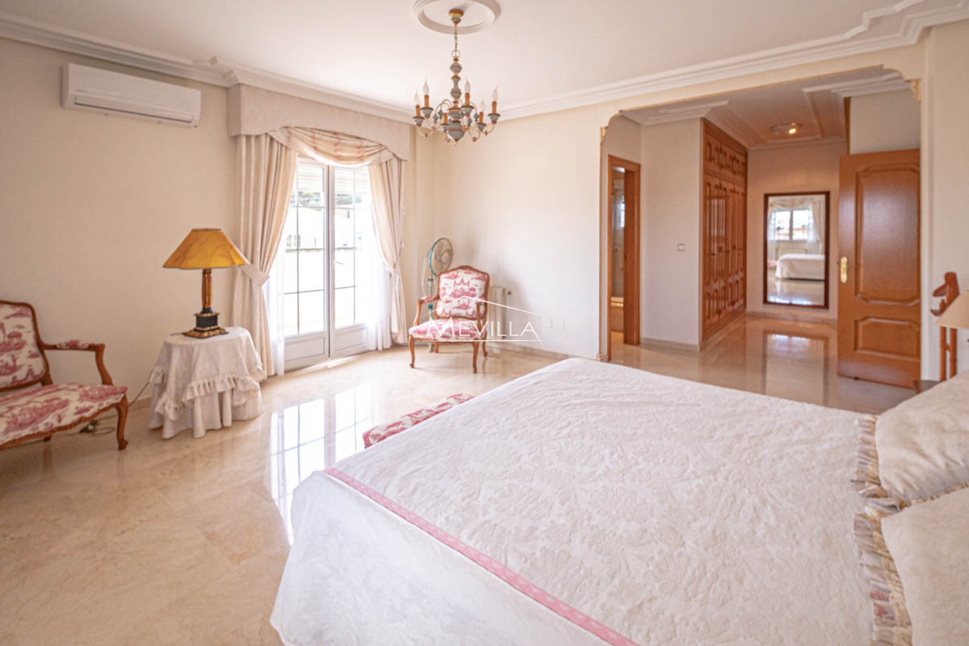 Salg (Resales) - Villa - Torrevieja - Los Balcones
