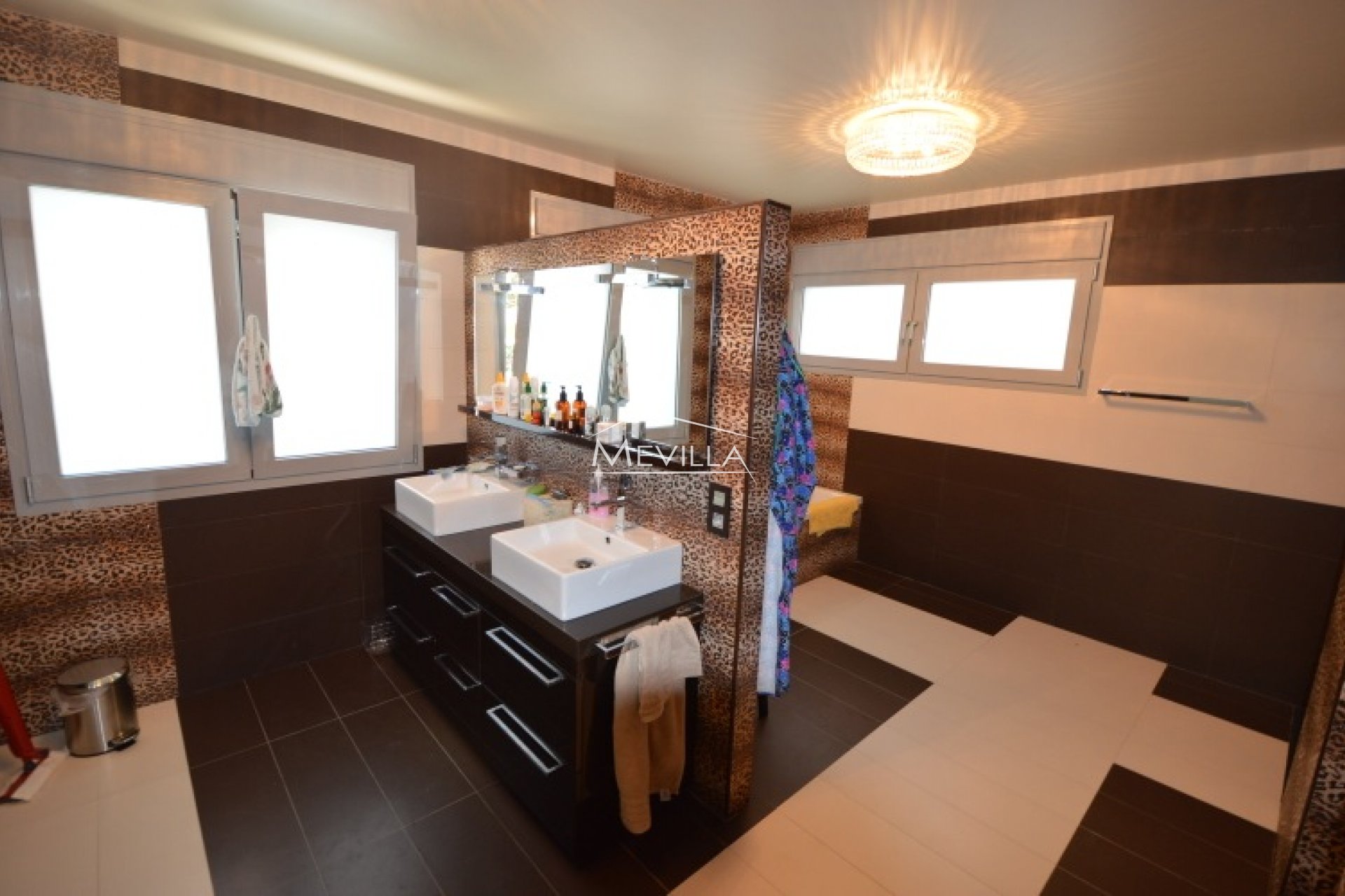 The bathroom 