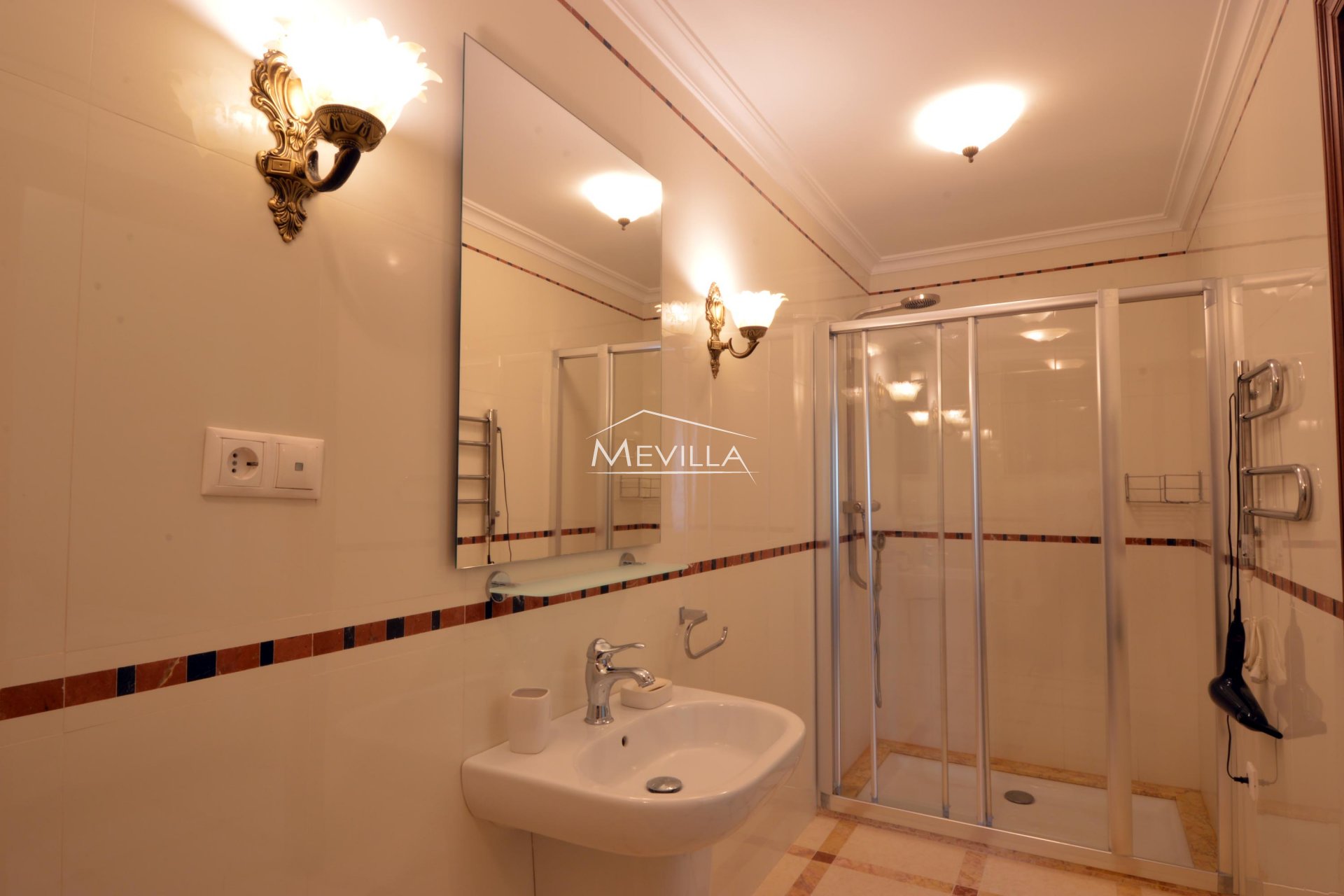 The bathroom 