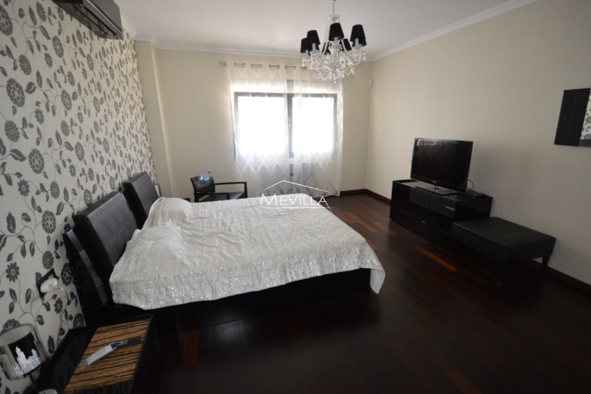 The bedroom 