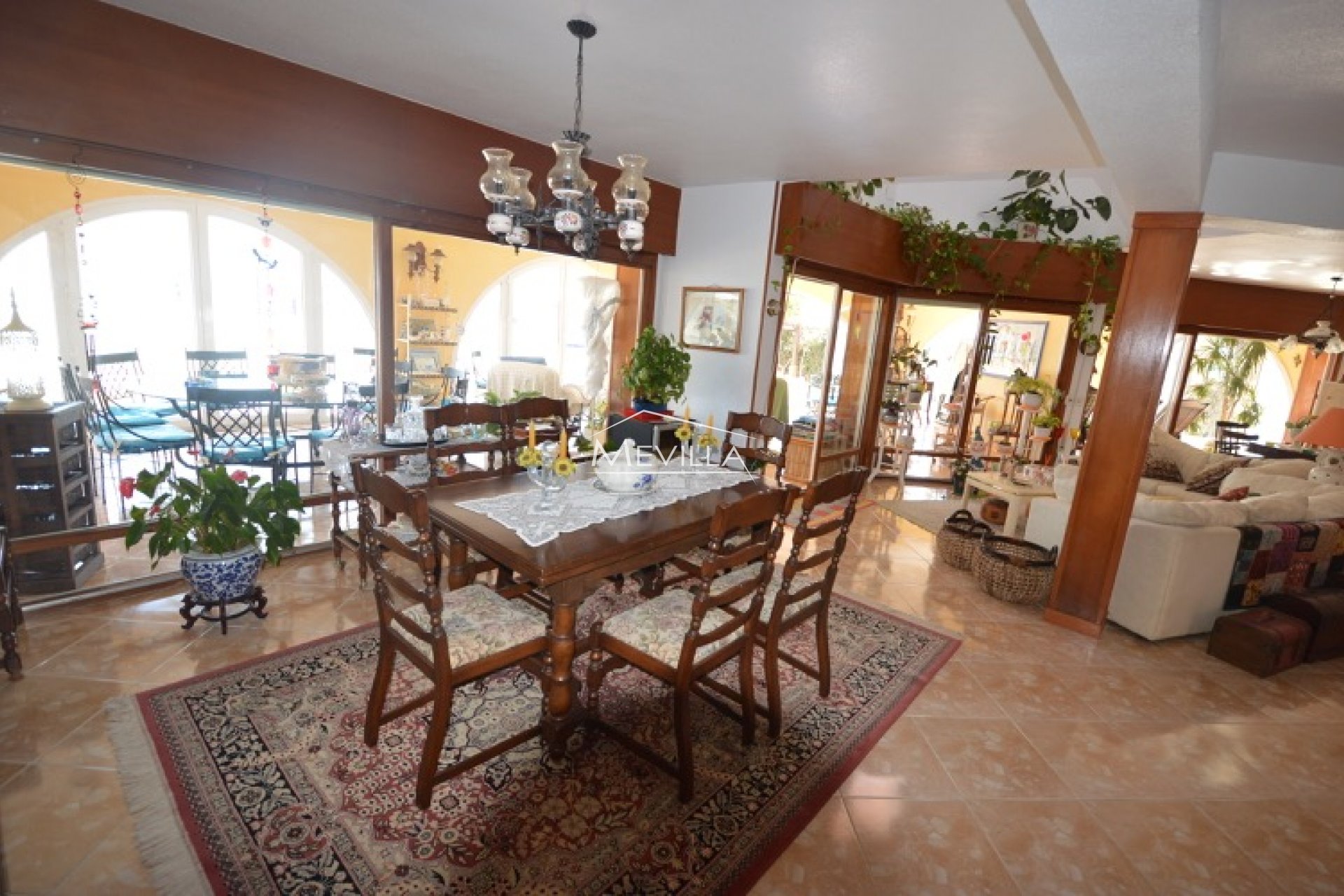 The dining room 