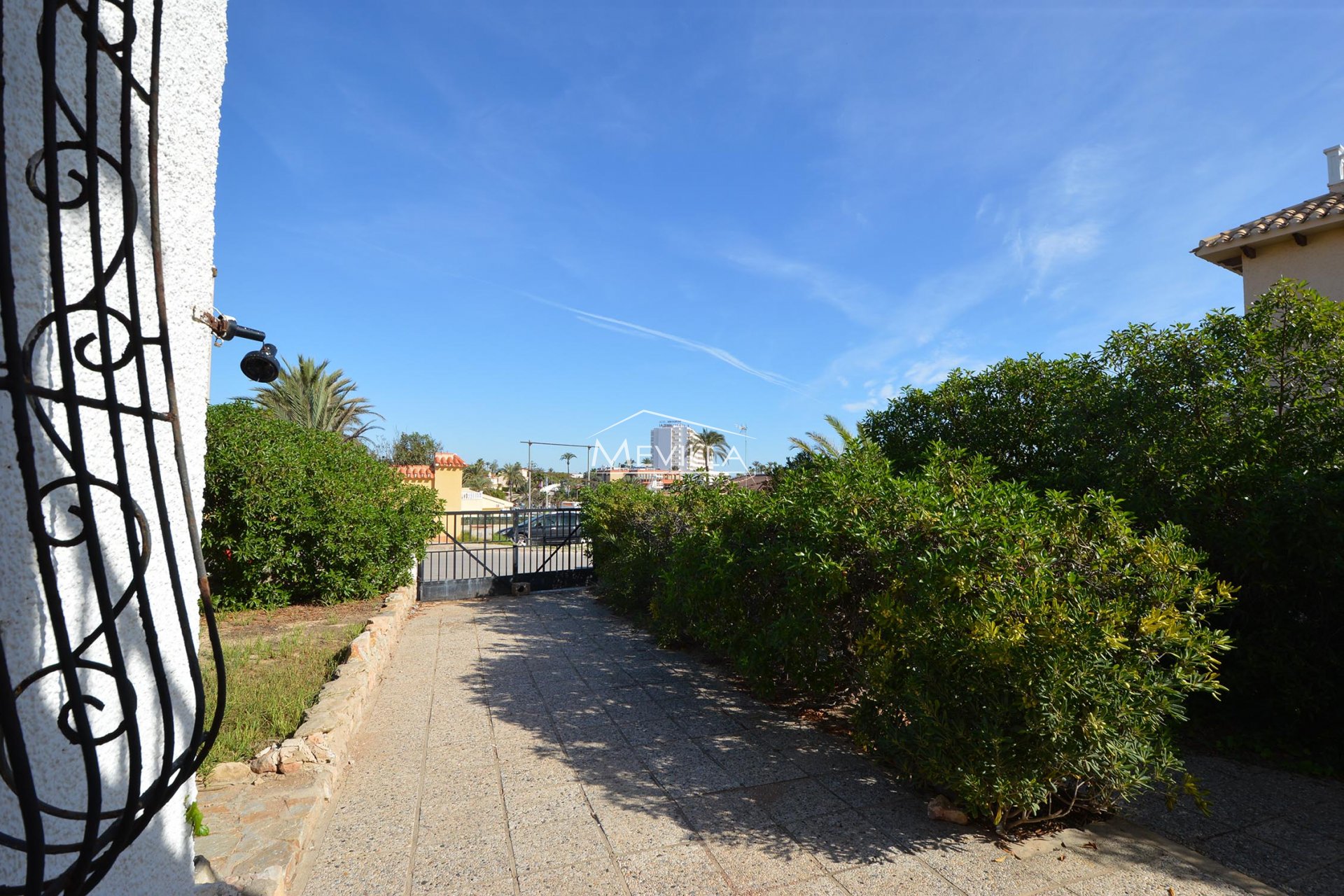 The entrance to the plot