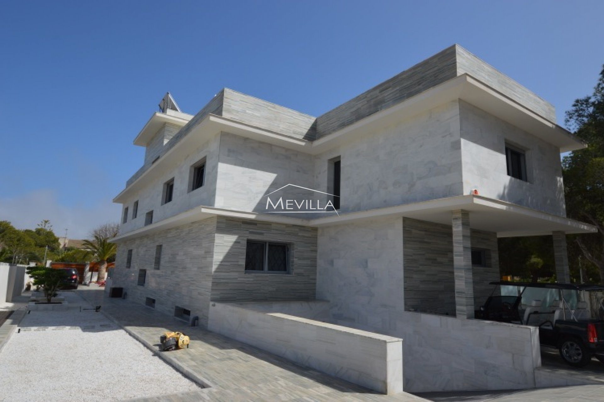 The house 
