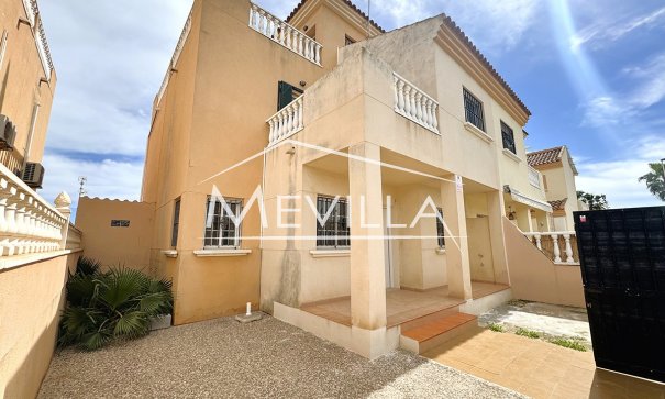 Townhouse - Resales - Torrevieja - TV1236