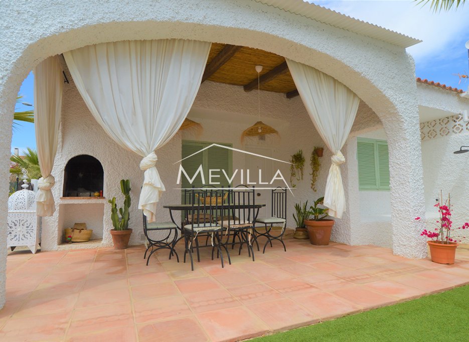Verkäufe - Villa - Orihuela Costa - Campoamor