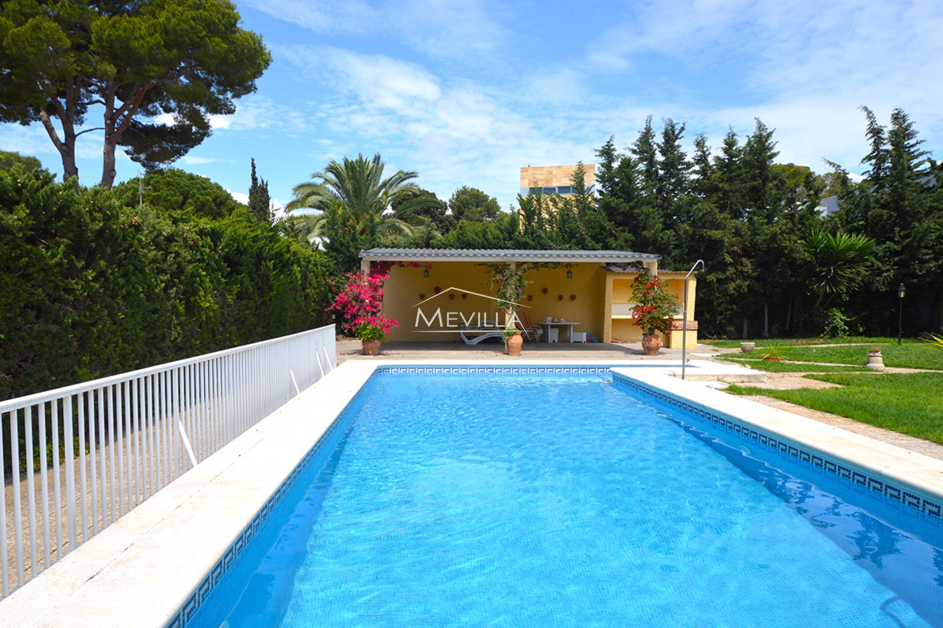 Verkäufe - Villa - Orihuela Costa - Campoamor