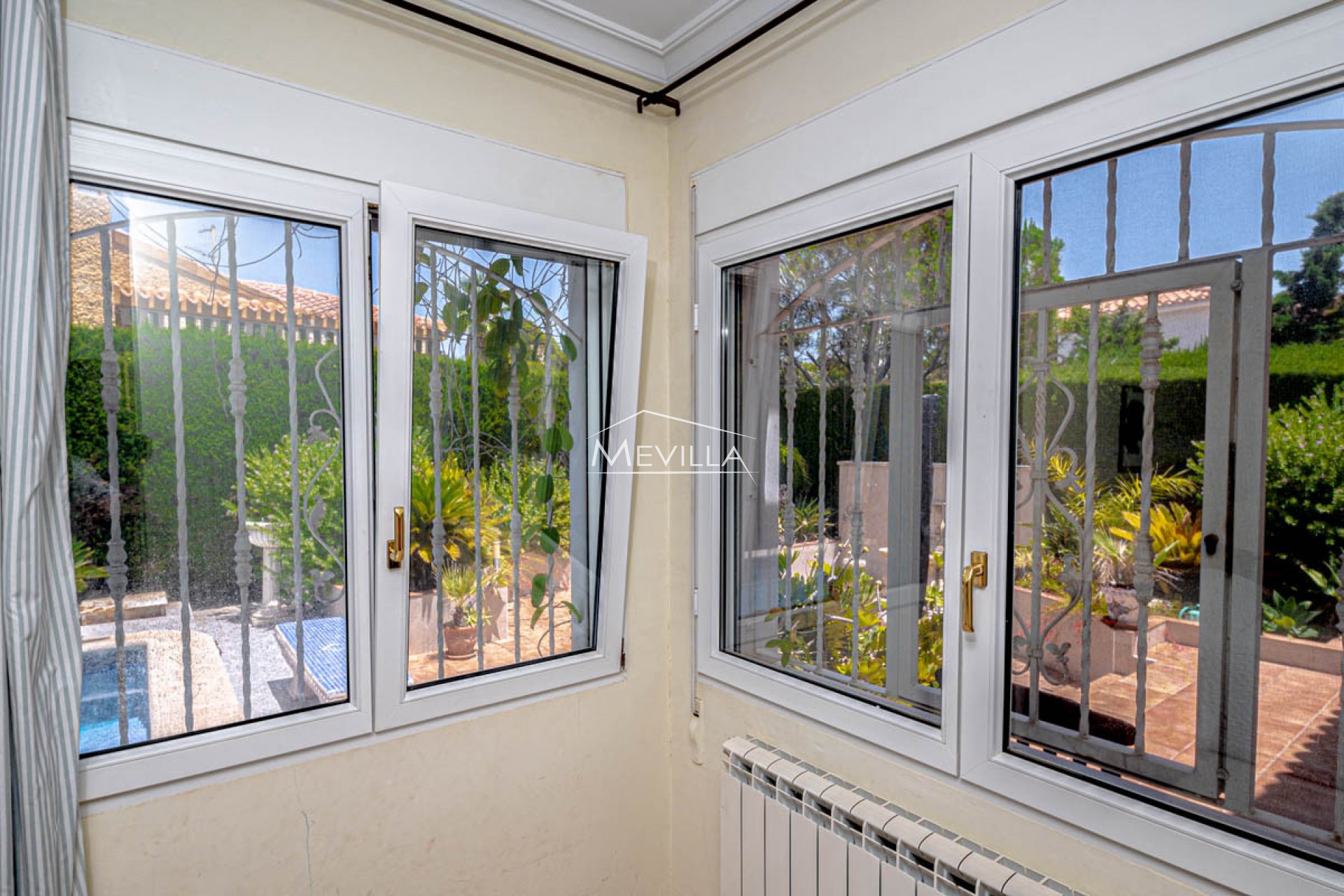 Verkäufe - Villa - Orihuela Costa - Campoamor