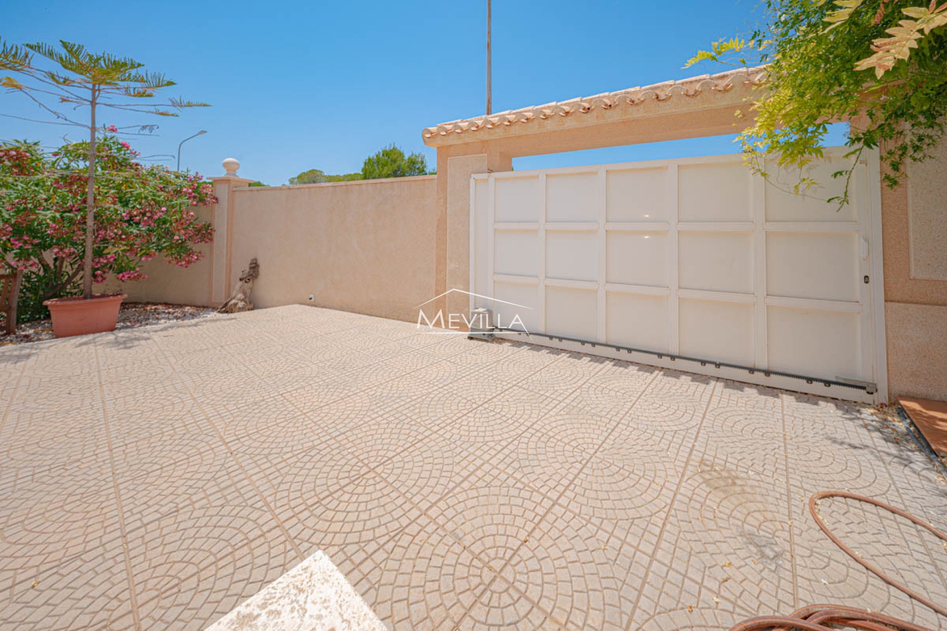 Verkäufe - Villa - Orihuela Costa - Campoamor