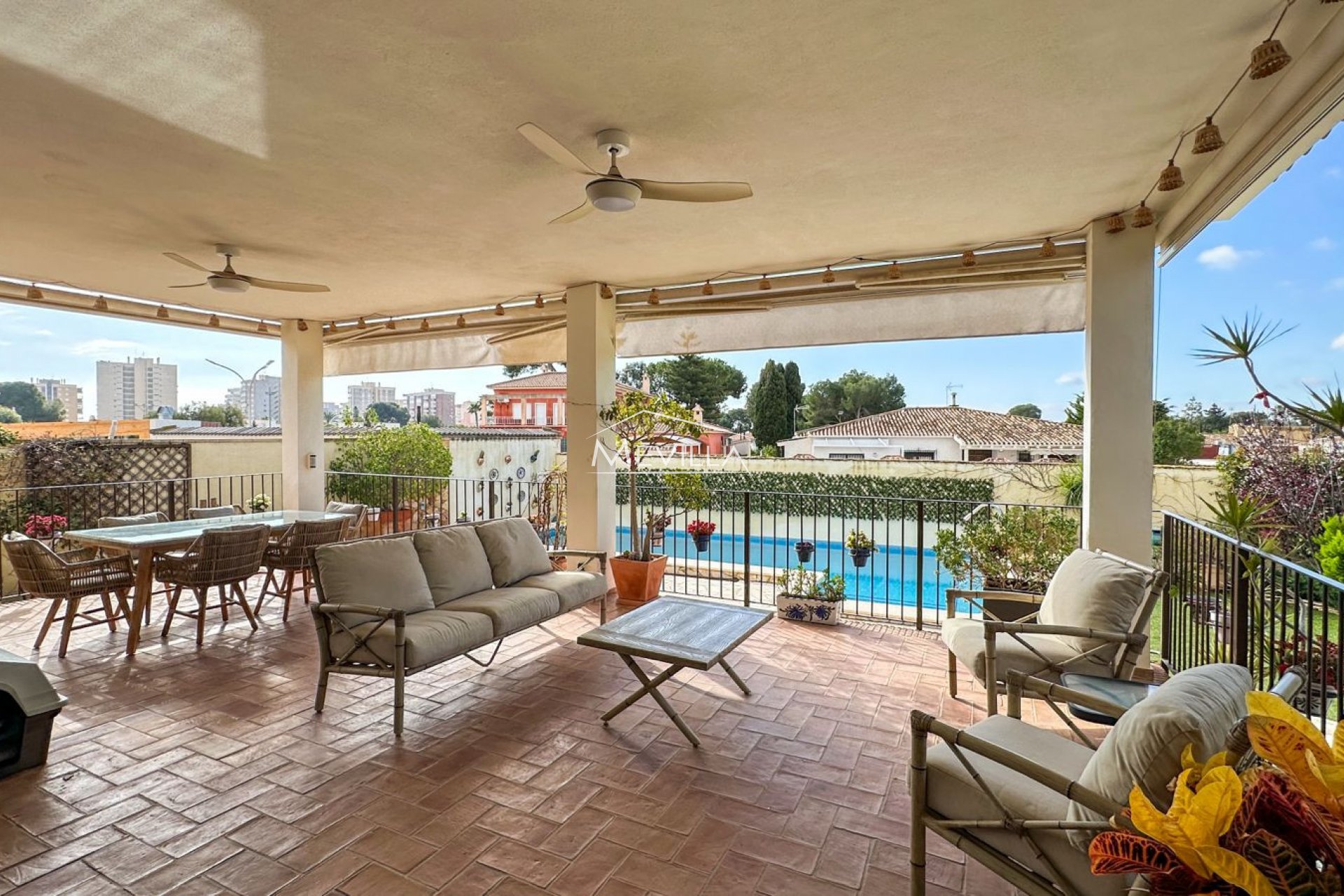 Verkäufe - Villa - Orihuela Costa - Campoamor