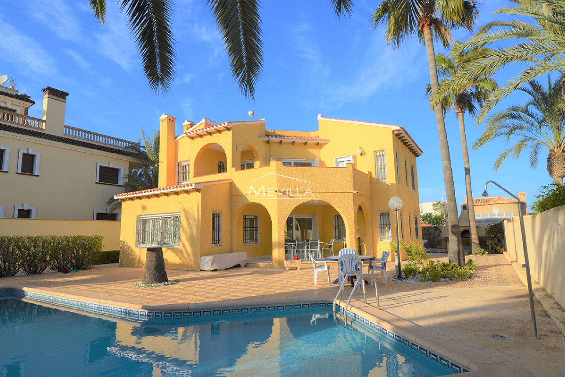 Verkäufe - Villa - Orihuela Costa - La Zenia
