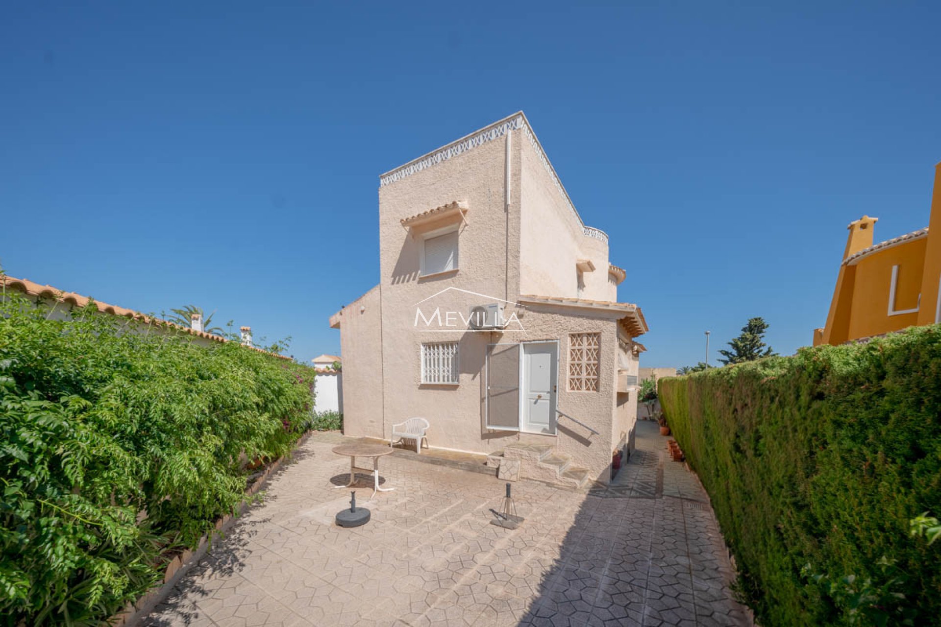 Verkäufe - Villa - Orihuela Costa - La Zenia