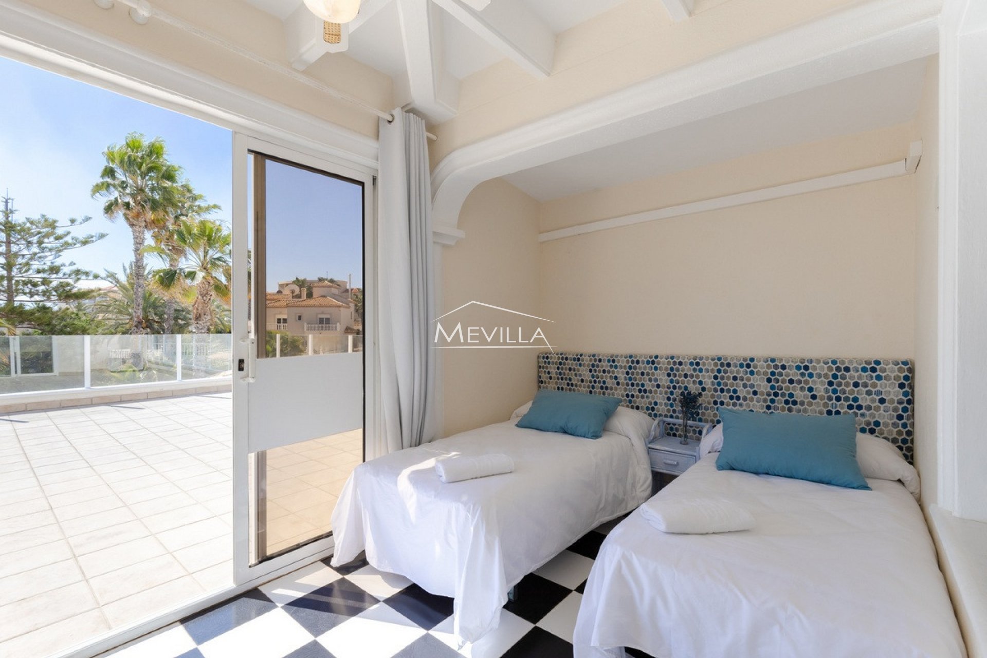 Verkäufe - Villa - Orihuela Costa - Playa Flamenca