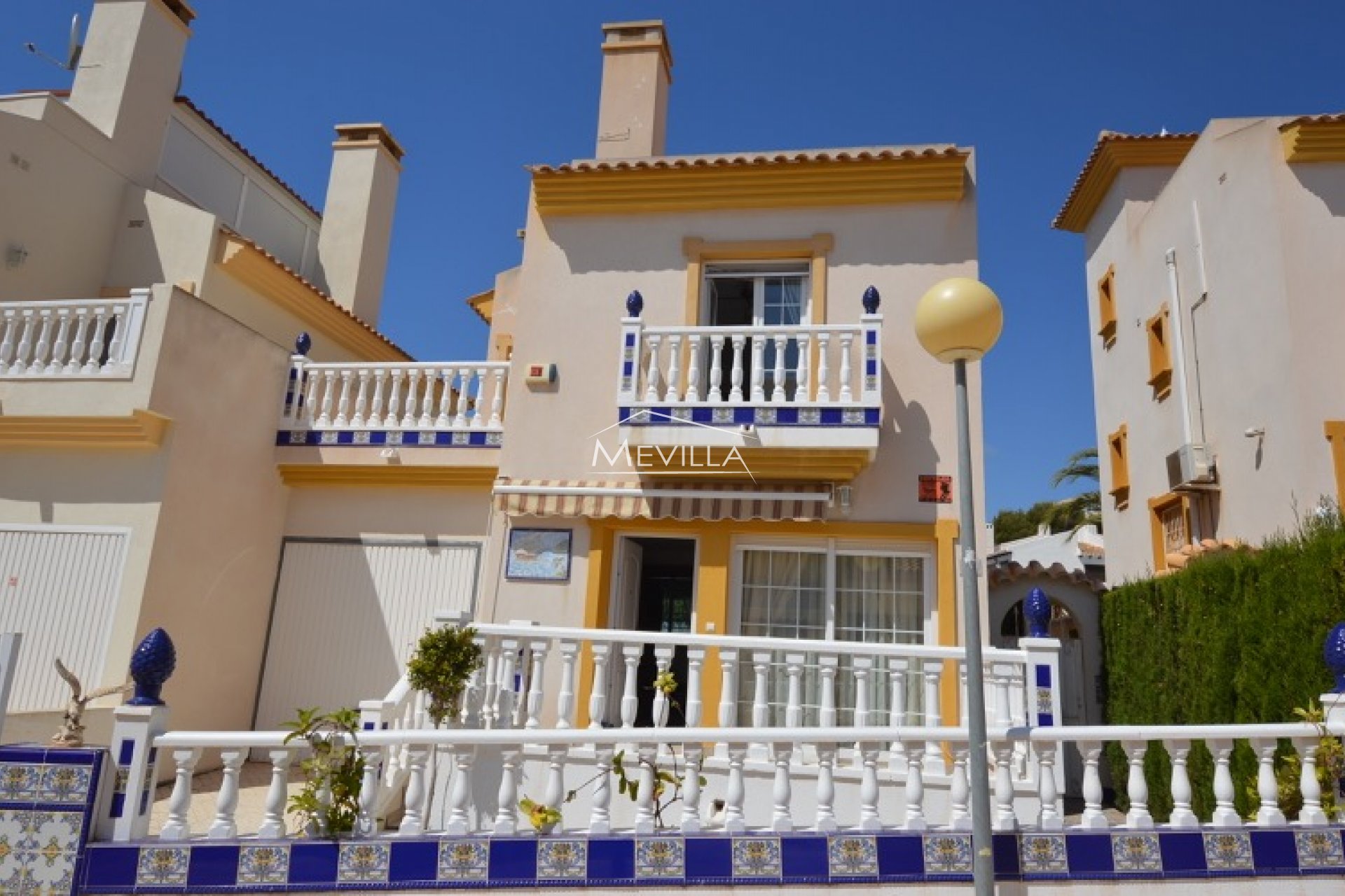 Verkäufe - Villa - Orihuela Costa - Punta Prima