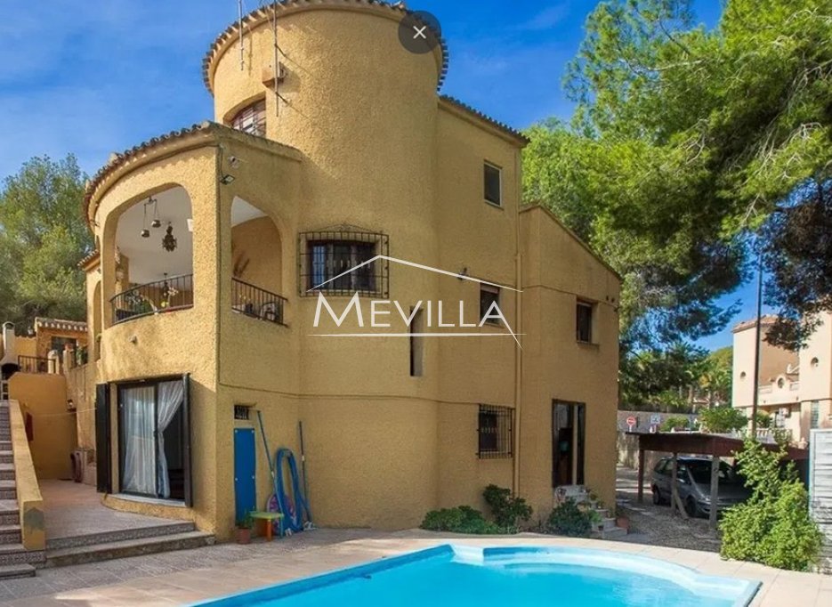 Verkäufe - Villa - Orihuela Costa - Villamartin