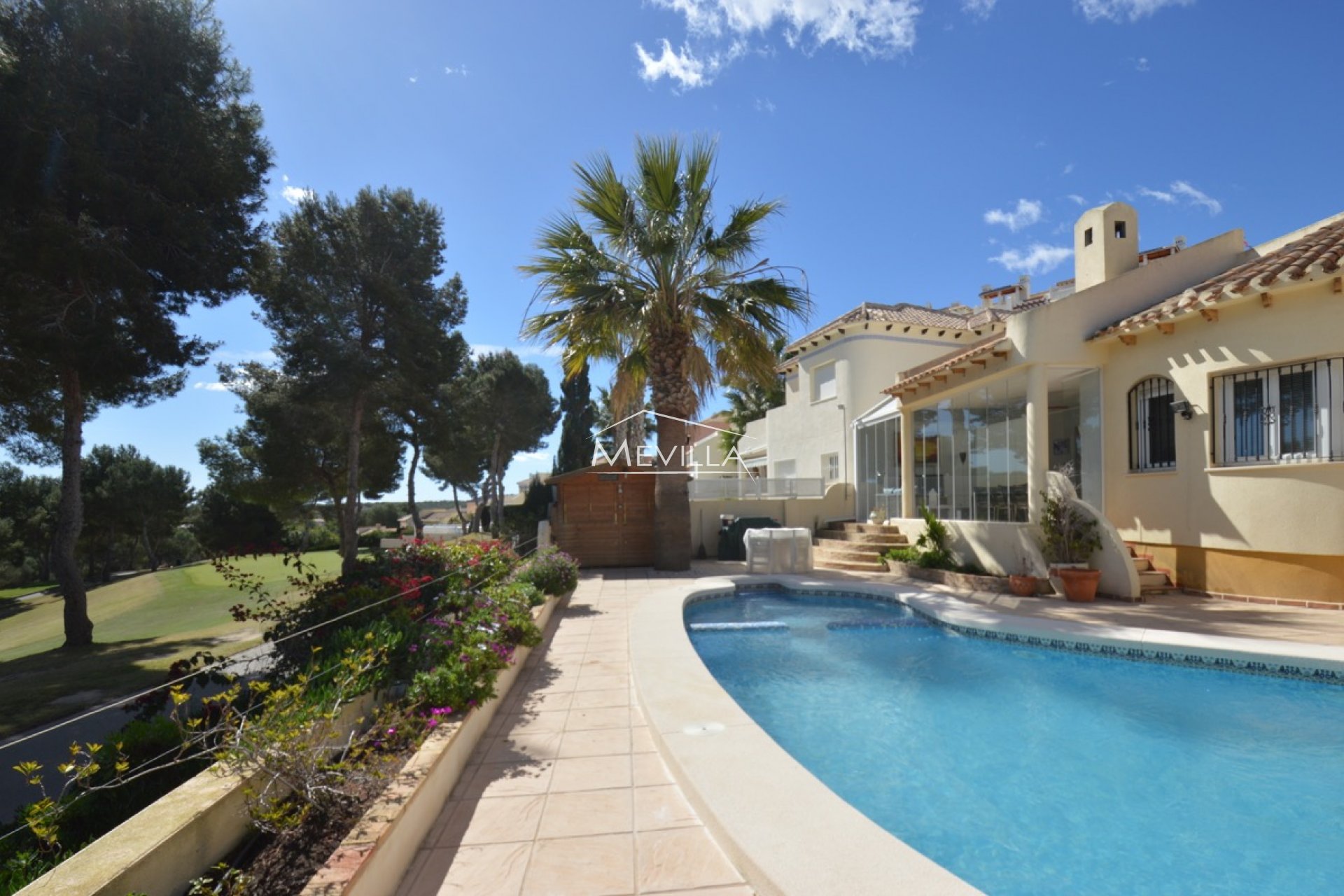 Villa am Golfplatz Las Ramblas mit herrlicher Aussicht zum Verkauf