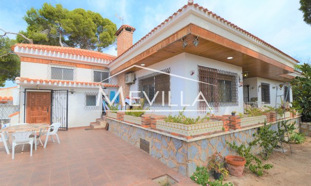 Villa - Återförsäljare - Orihuela Costa - Campoamor