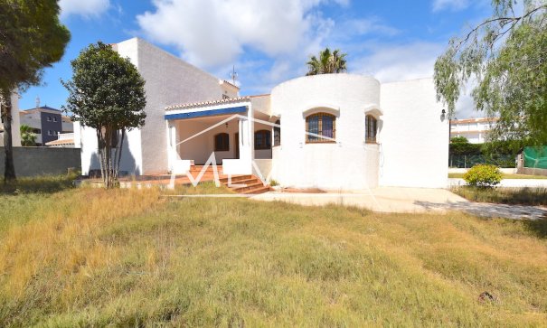 Villa - Återförsäljare - Orihuela Costa - La Zenia