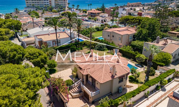 Villa - Återförsäljare - Orihuela Costa - La Zenia